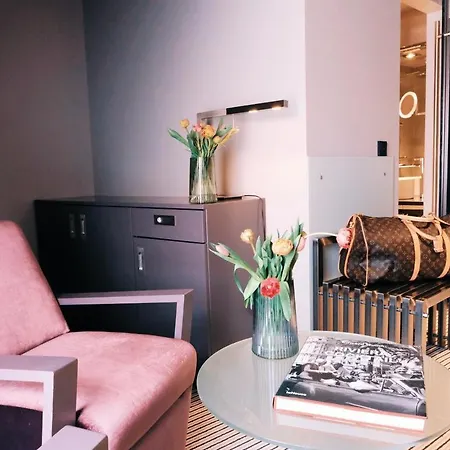 Zum Loewen Design & 4*