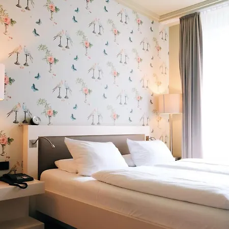 Zum Loewen Design & Hotel