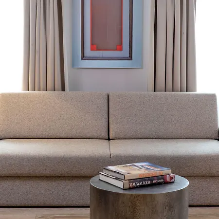 Hotel Zum Loewen Design & 4*