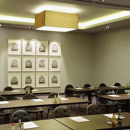 Zum Loewen Design & 4*